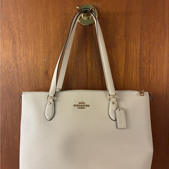 Coach Off-White Leather Tote - Picture 5 of 6